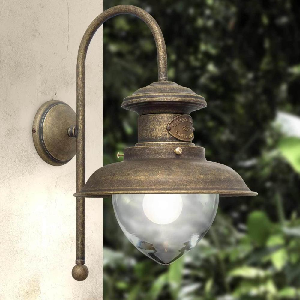 klasicka medena vonkajsia lampa pristavna plazova rustikalny mediteranska domova stena zahradna odolna voci vode rustikalny sedliacky dom balaton vidiecky starodavny retro lampy zahradna.jpg